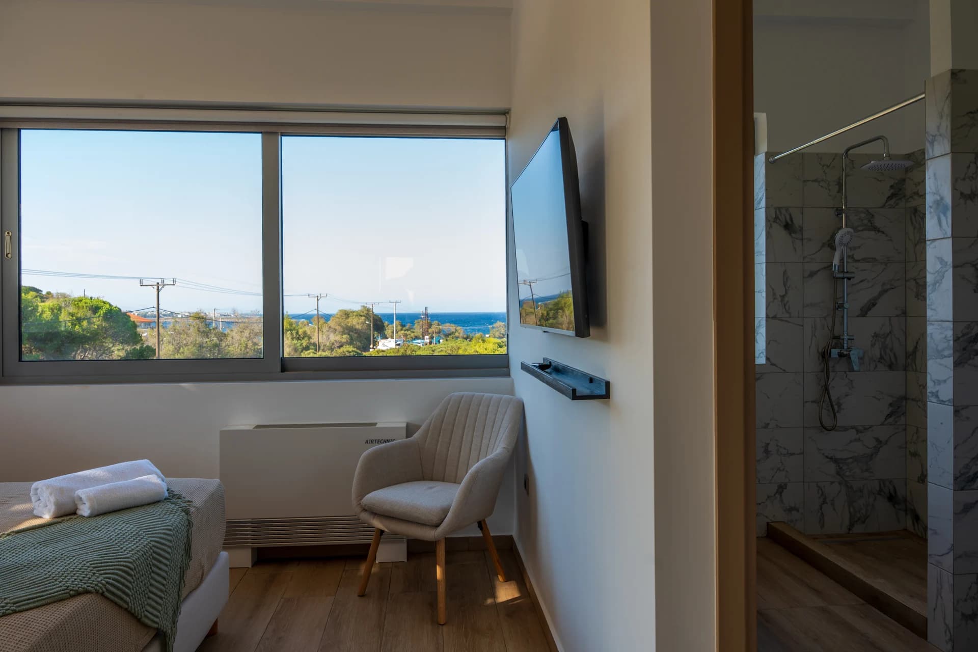 Bedroom 2 view 3